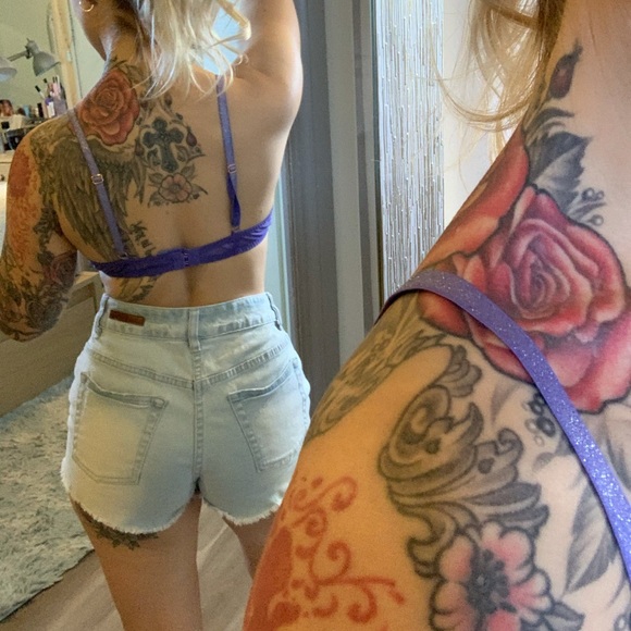 Size 26, Billabong high waisted indigo jean shorts - Picture 12 of 12